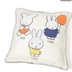 タイムセール新品☆スタディオクリップ×ミッフィー☆スクエアクッション☆ヒストリー