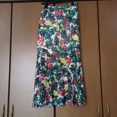 限界売切最終価格！グレースコンチネンタル　リーフプリントロングスカート