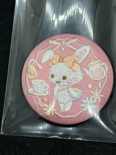 サンリオ　刺繍缶バッジ　ウィッシュミーメル　バンダイ　新品