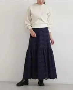 ナチュラルビューティベーシック　スカート