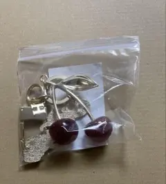 m*e様 herlipto cherry Key Charm チェリーチャームのサムネイル