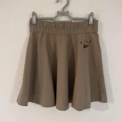 【美品】NIKEナイキ ベージュ フレアスカート Sサイズ
