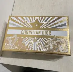 最新　2025 DIOR ディオール　ギフトボックス　ホリデー　箱　ノベルティ