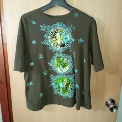 【tokuko 1er vol】オリーブ半袖Tシャツ鳥と花のプリント 日本製9号