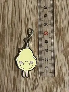 ちいかわ うさぎ メタルチャーム