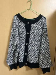 ニットカーディガン 柄 白黒 モノトーン