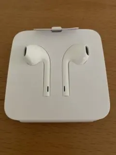 iPhone 純正　イヤホン　EarPods （Lightingコネクタ）