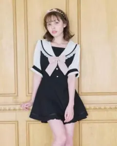 値下げ 新品タグ付きリズリサ 半袖セーラーカラーセットアップ ブラック 黒