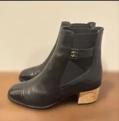 【鑑定済み】CHANEL ショートブーツのサムネイル