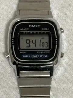 CASIO デジタル腕時計　チープカシオLA670W