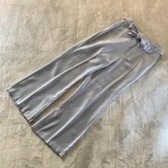 ✨きれいめ✨ GU スリットフレアパンツ ライトブルー サイズＭ センタープレス