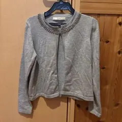 エフデ　グレー ビーズ装飾 長袖カーディガン　9号