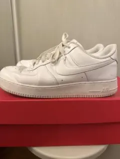 NIKE AIR FORCE 1 ホワイト スニーカー 28cmのサムネイル