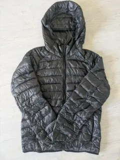 UNIQLO ウルトラライトダウン パーカーメンズ S ブラック