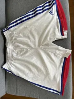 adidas ホワイトショートパンツ Lサイズまとめ売り　青4枚　白5枚