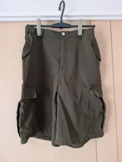 カーゴパンツ オリーブ色 ゴム入りウエスト