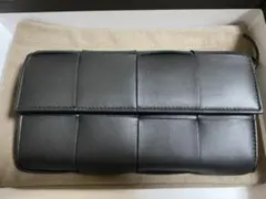 【新品】BOTTEGA VENETA マキシイントレチャート 長財布のサムネイル