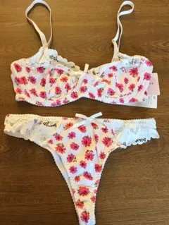 Item thumbnail for item 0b917993-678a-4fca-834c-06e32379fcf2