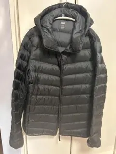 【特価】UNIQLO ブラックダウンジャケット フード付き