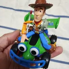 東京ディズニーリゾート　トイストーリー　プルバッグカー　ウディー