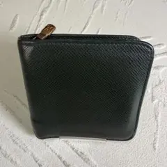 LOUIS VUITTON タイガ ポルト ビエ モネ ジップ2つ折財布グリーンのサムネイル