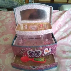 ハートデザインのジュエリーボックス