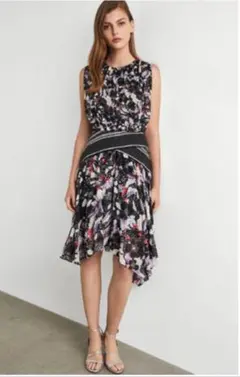 BCBG シフォン フラワープリント ドット＆ストライプ ドレスワンピース