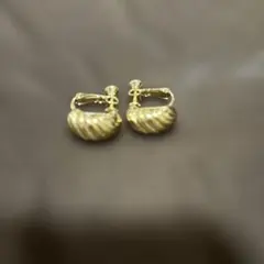 【イヤリング】 ゴールドメッキ