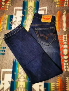 Item thumbnail for item 4de19844-f7bc-4a89-a449-c6f6edee0f85