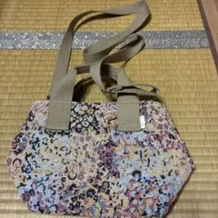 ルートートショルダーバックのサムネイル