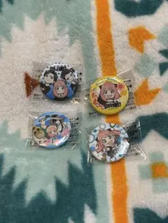 新品　SPY×FAMILY スパイファミリー　ミニ缶バッジ　4種