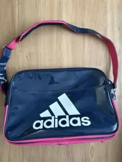 adidas　アディダス　エナメルスポーツバッグ　ネイビー ピンク