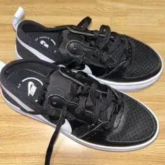 Nike ブラックスニーカー
