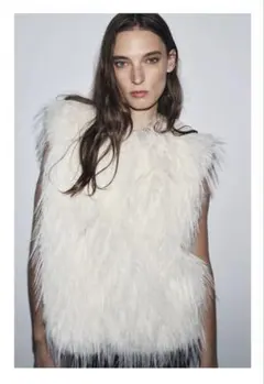 ZW COLLECTION フェイクファーベスト ホワイト