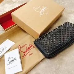 Christian Louboutin 長財布 箱あり パネトーネのサムネイル