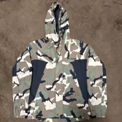 Columbia カモフラージュ マウンテンパーカー　Sサイズ