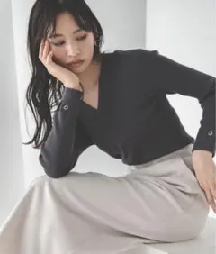 Vネックハトメスリーブリブニット ナチュラルビューティーベーシック