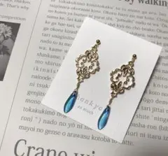 ダガーのチェコビーズとアンティーク風ピアス