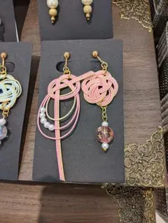 【水引イヤリング】アシンメトリー（ピンク×金）【ハンドメイド】