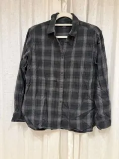 UNIQLO グレー系チェック柄長袖シャツ Mサイズ