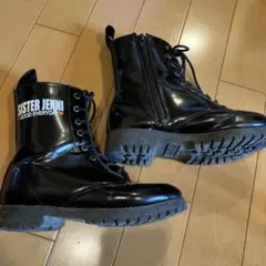 Item thumbnail for item 1e21a140-12ed-4474-93fd-dc749fee65bd