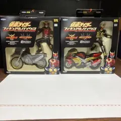 仮面ライダークウガ＆アギト　フィギュア＆バイク