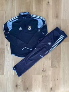 Item thumbnail for item 041e1d1e-4dca-4c41-a48c-36d3c5eb37d0