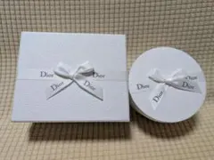 Dior ホワイト ギフトボックス リボン付き　2個セット