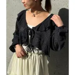 黒　CIAOPANIC INDIAレースラッフルショート丈ブラウス