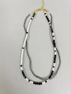 オーダー品⭐️ターコイズブルービーズとしずく銀色ビーズと黒色ビーズネックレス オーダー品⭐️ターコイズブルービーズとしずく銀色ビーズと黒色ビーズ