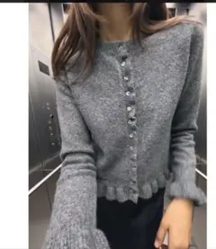 グレー ニットカーディガン ボタン付き