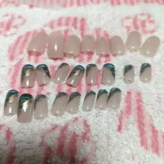 新品　未使用　ネイルチップセット ベージュ 青 金箔