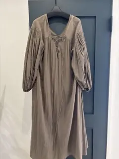 ETRE tokyo⭐︎ レースアップロングワンピース３日迄のプライス