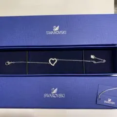 SWAROVSKI  ブレスレット　ハートモチーフ